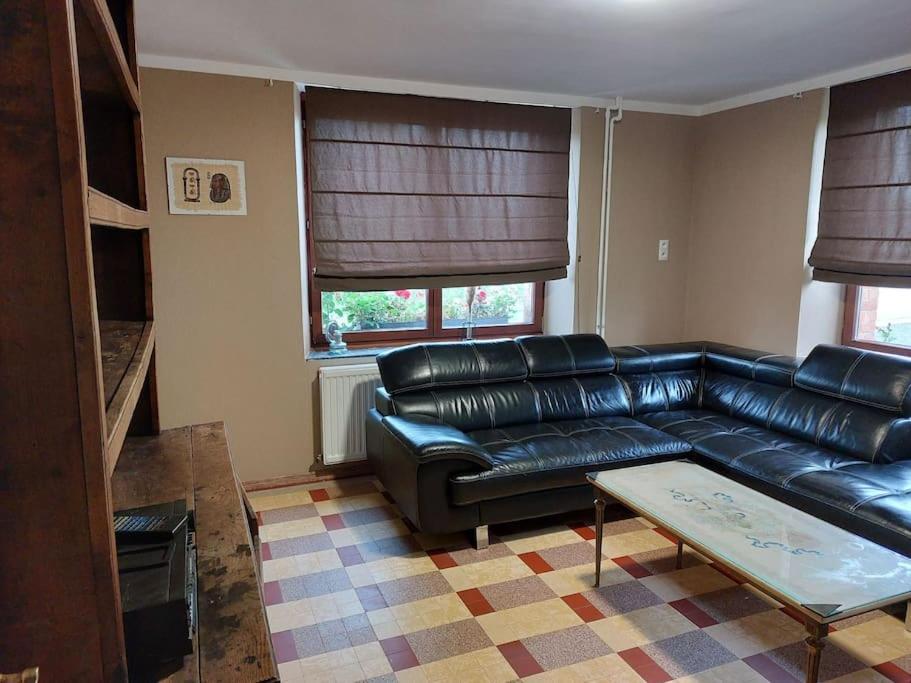 Le Reposoir Maison Spacieuse Avec Feu Au Bois Bertogne Bagian luar foto