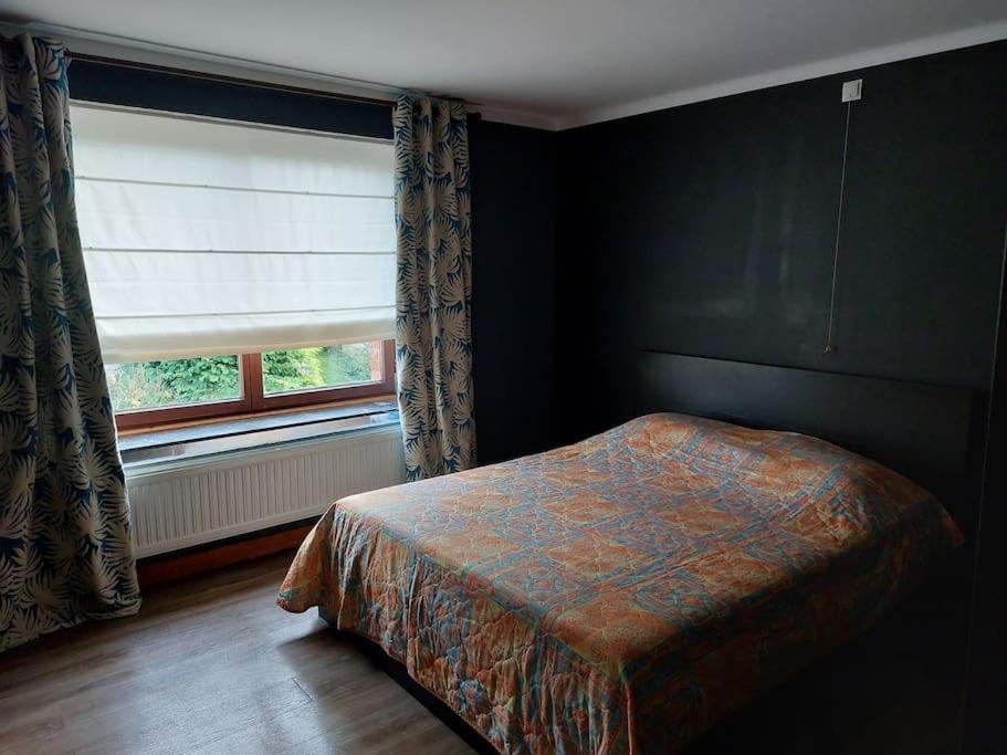 Le Reposoir Maison Spacieuse Avec Feu Au Bois Bertogne Bagian luar foto
