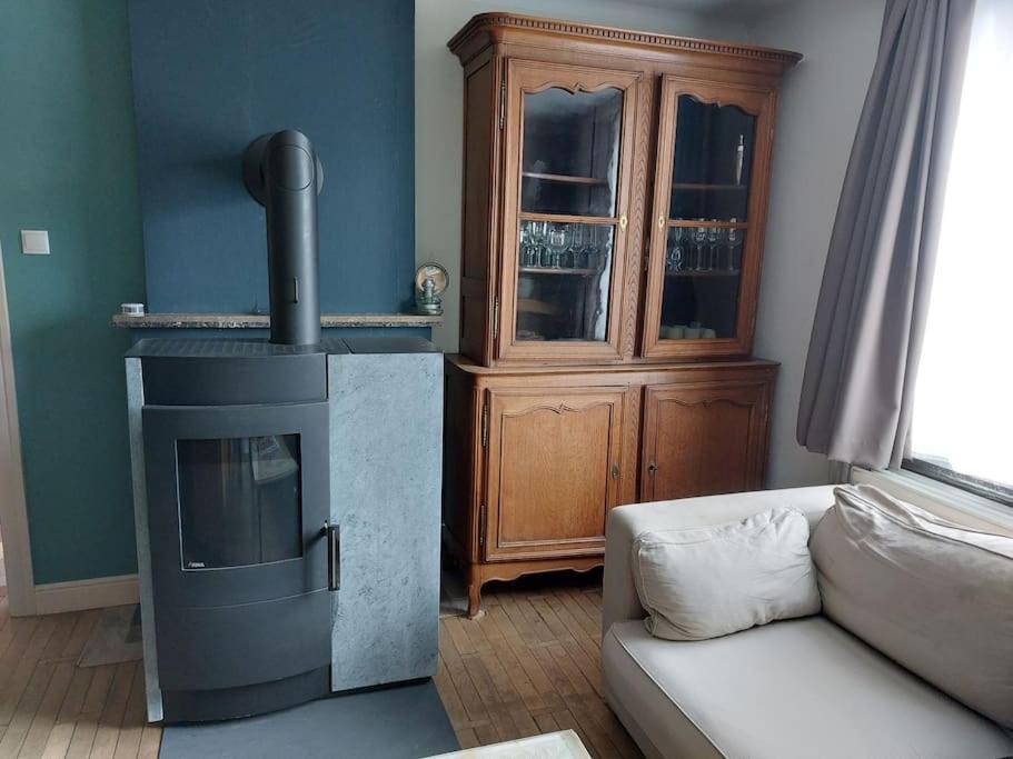 Le Reposoir Maison Spacieuse Avec Feu Au Bois Bertogne Bagian luar foto