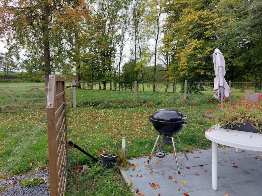 Le Reposoir Maison Spacieuse Avec Feu Au Bois Bertogne Bagian luar foto