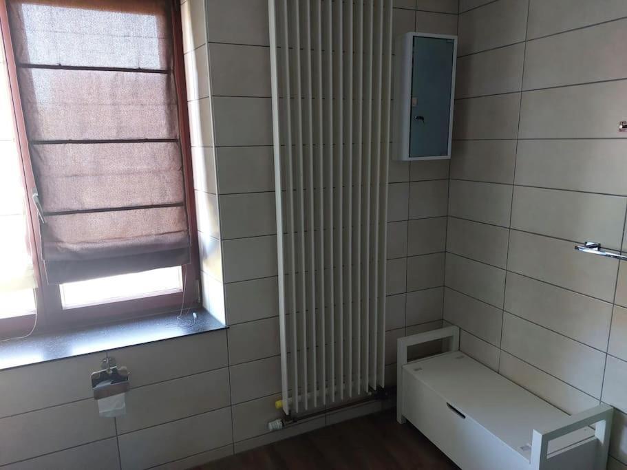 Le Reposoir Maison Spacieuse Avec Feu Au Bois Bertogne Bagian luar foto